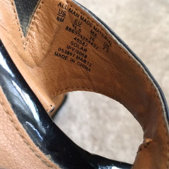 Vintage Black Patent Heels 9M - Picture 6 of 11